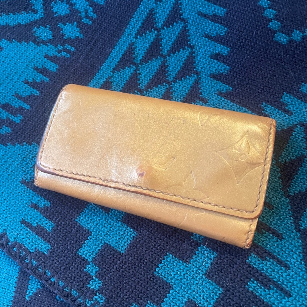Louis Vuitton Matte Monogram Compact Leather 4 Ring Key Wallet in Beige